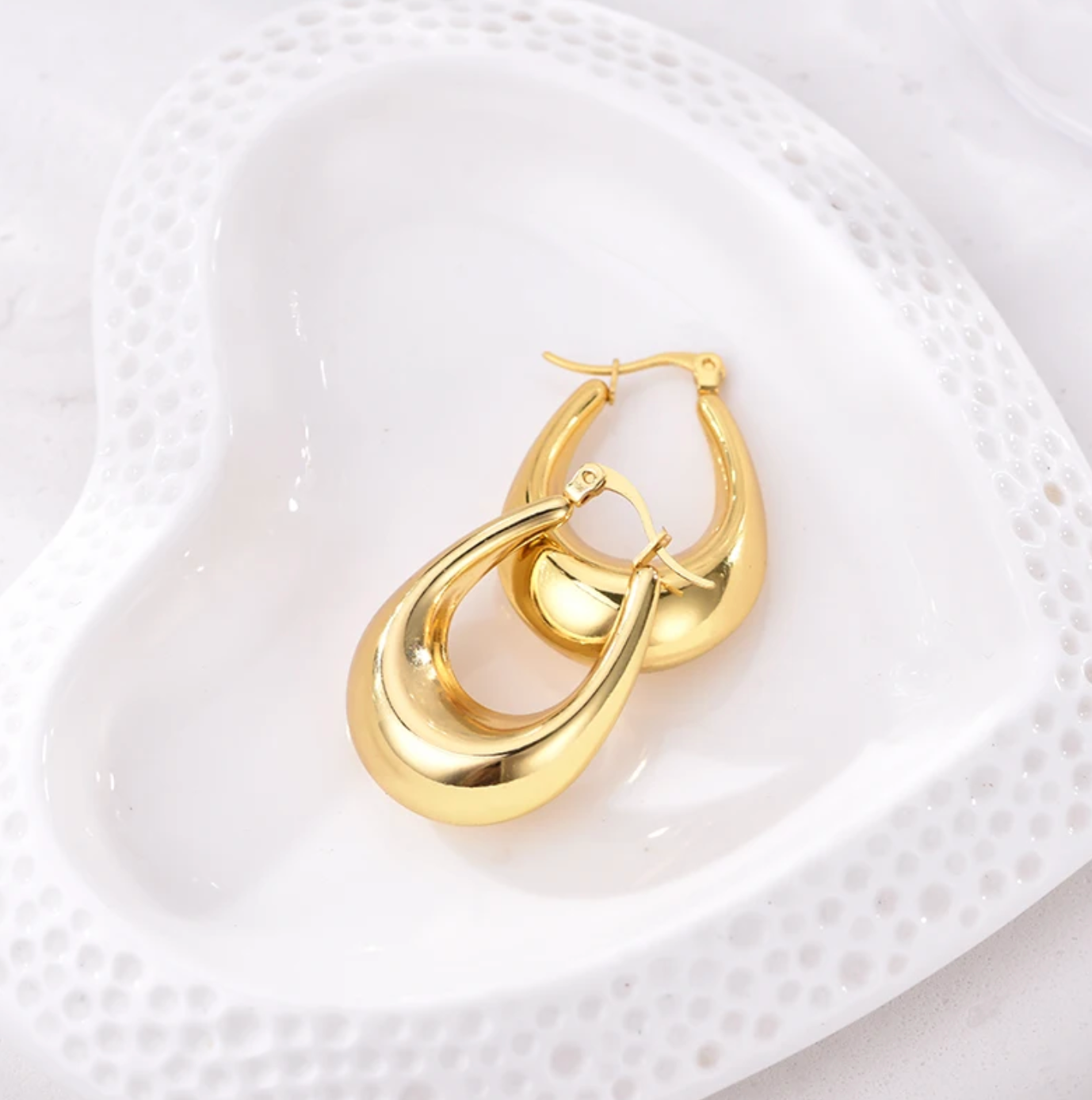 Glossy Gold U-Shape Hoop Earrings